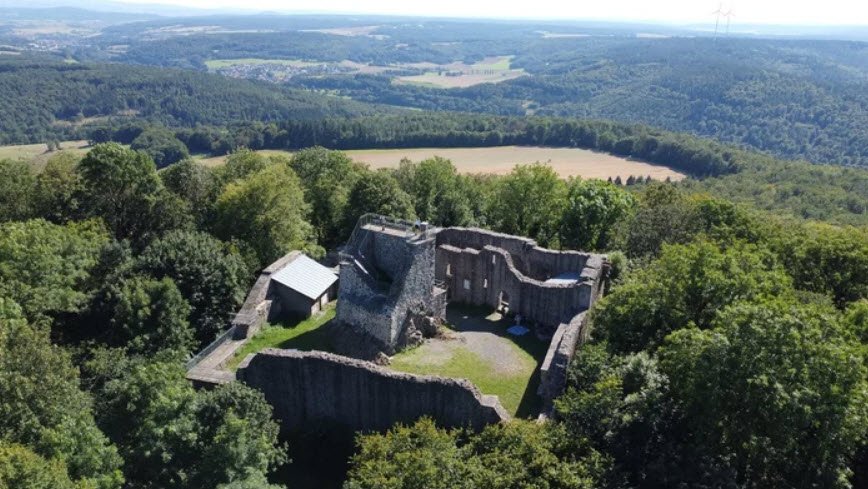 Burgruine Altwehrda, Haunetal, Germany, Germany